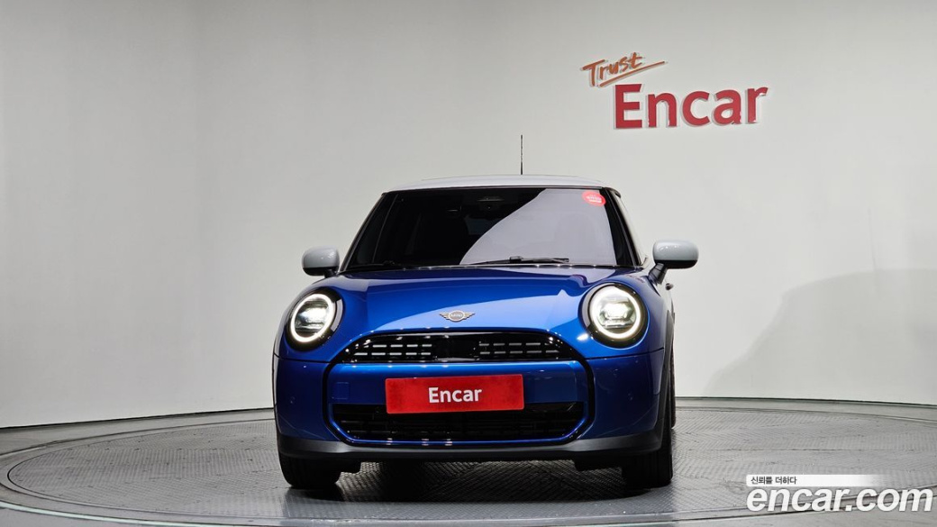 Mini Cooper Classic, 2025