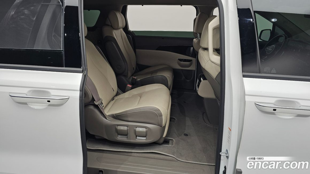 Kia Carnival 7-Seater Noblesse, 2022
