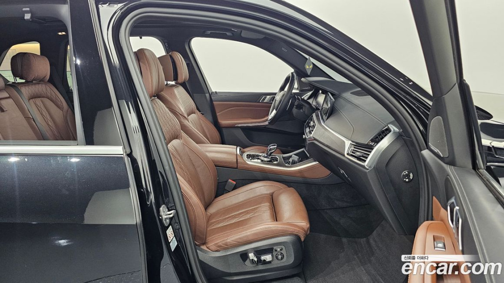 BMW X5 xDrive 40i M Sport, 2023