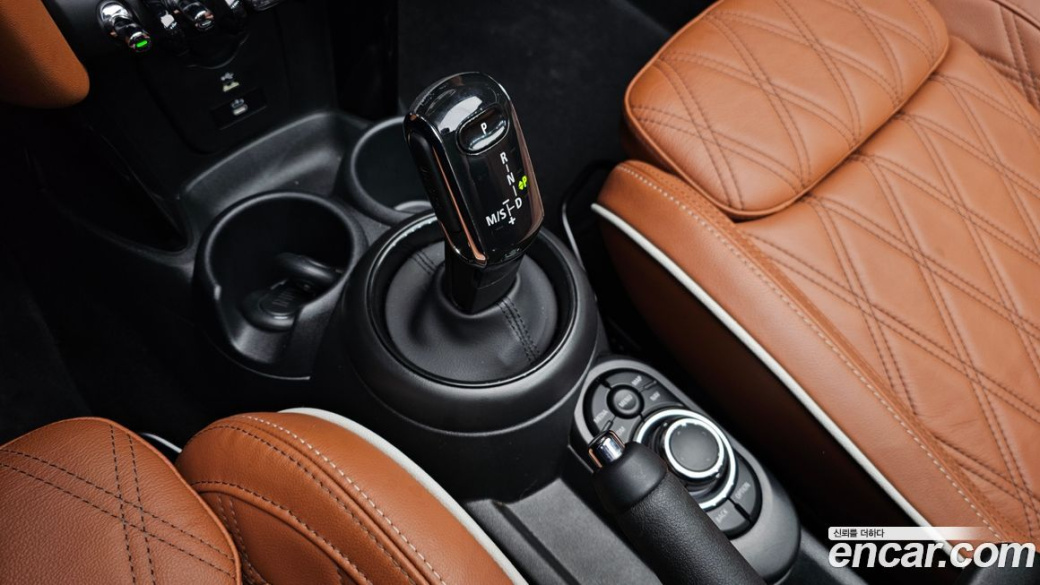 Mini Cooper Convertible Classic, 2024