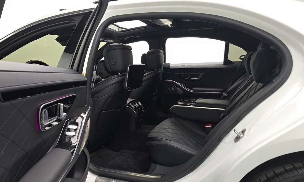 Mercedes-Benz S-Class S500 4MATIC, 2024