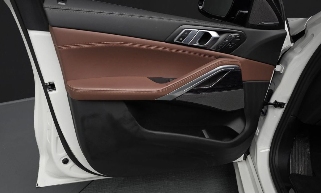 BMW X6 xDrive30d M Sport, 2025