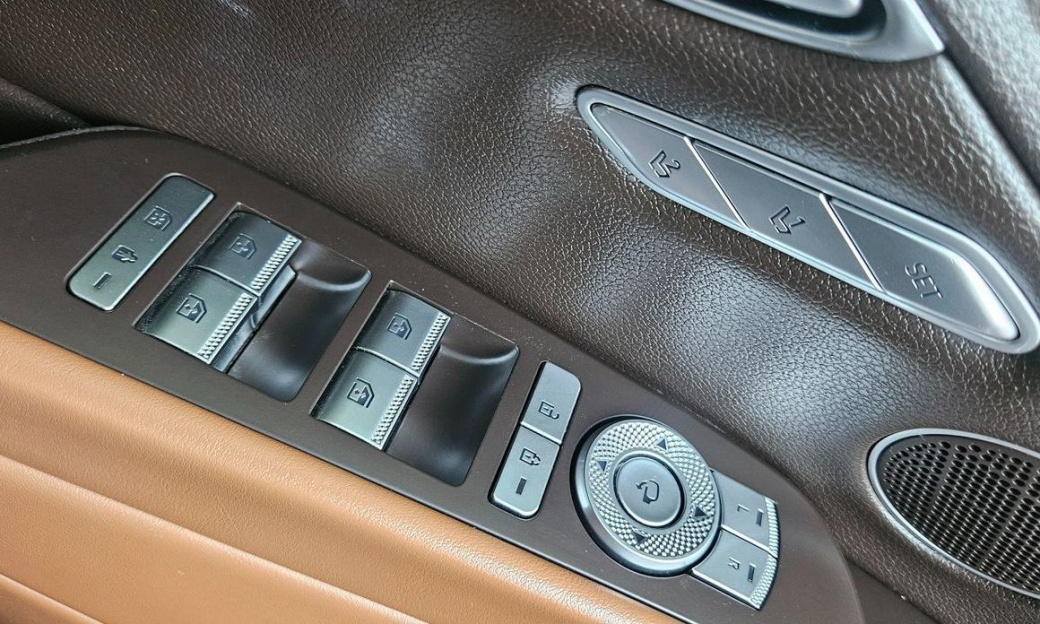 Genesis G80 Gasoline 2.5 Turbo AWD, 2022