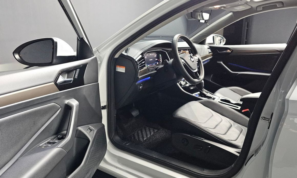 Volkswagen Jetta 1.4 TSI Prestige, 2021