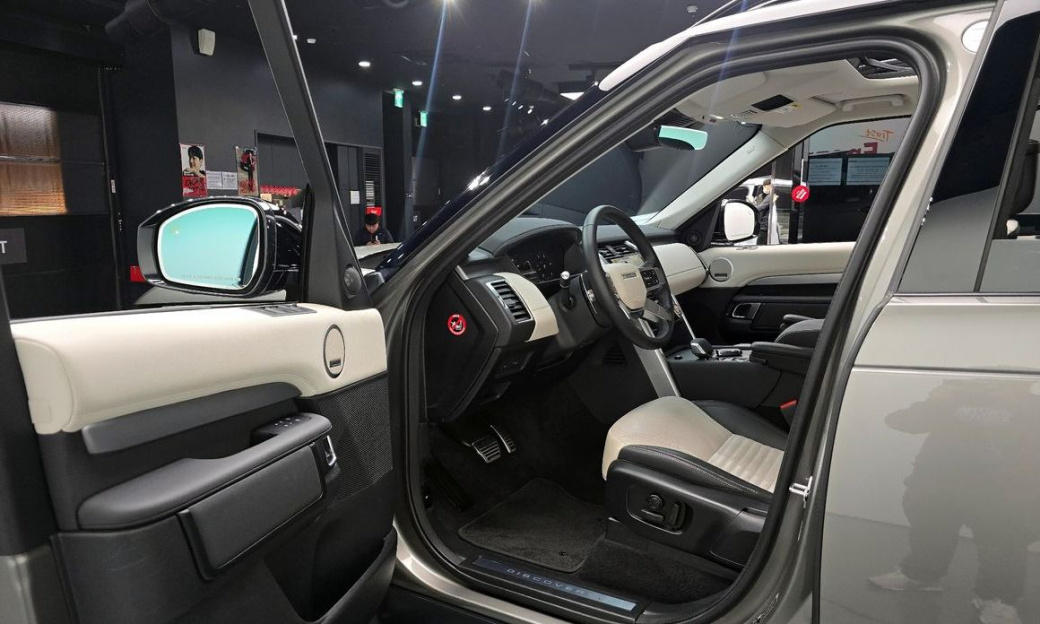 Land Rover Discovery D350 Dynamic HSE, 2025