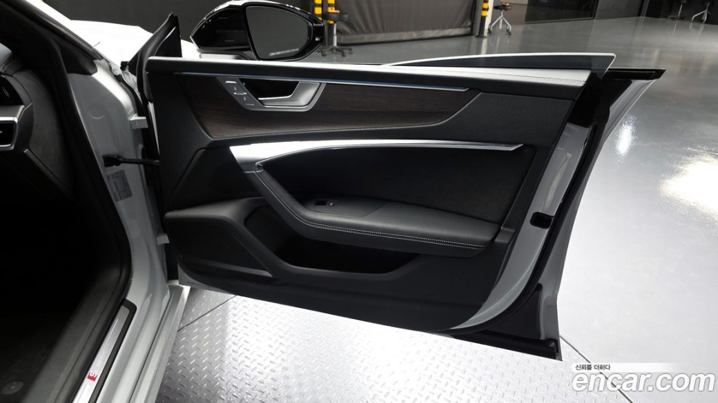 Audi A7 55 TFSI Quattro Premium, 2022