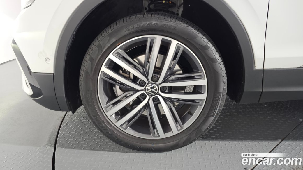 Volkswagen Tiguan 2.0 TSI Prestige, 2023