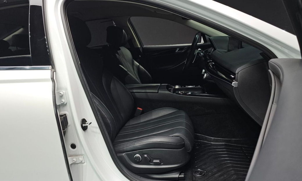 Genesis G80 Gasoline 2.5 Turbo AWD, 2022