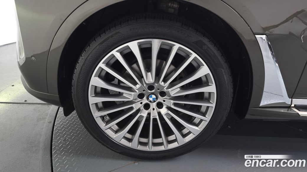 BMW X7 xDrive 40i Design Pure Excellence 7-Seater, 2024