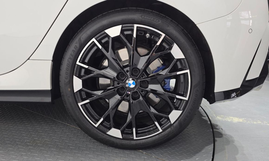 BMW 1-Series M135 xDrive, 2025