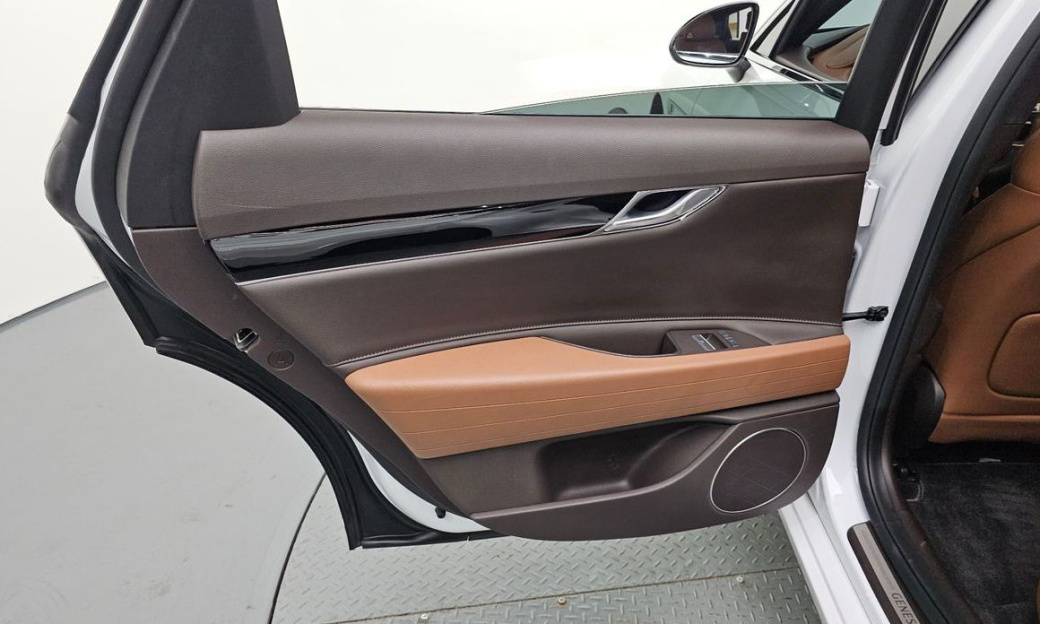 Genesis G80 Gasoline 2.5 Turbo 2WD, 2024