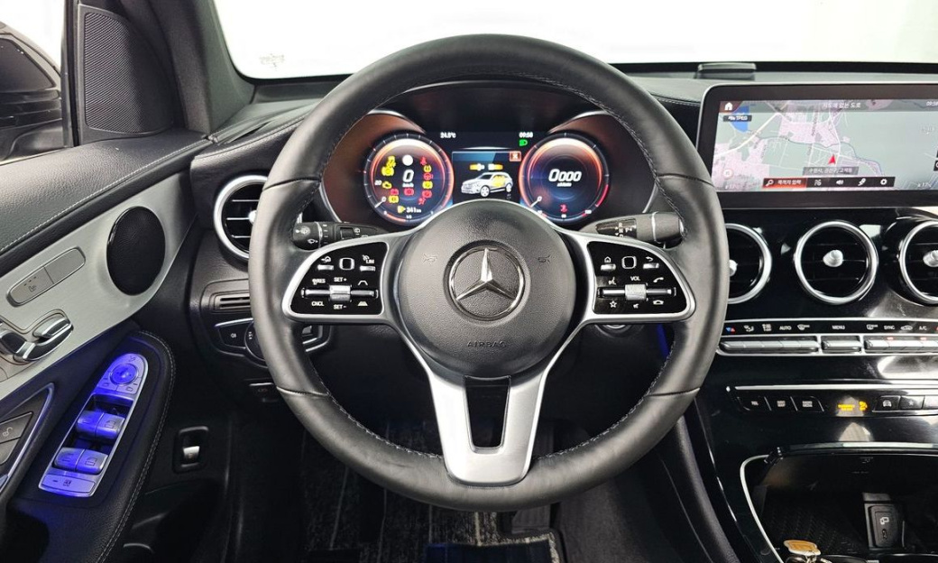Mercedes-Benz GLC-Class GLC220 d 4MATIC, 2021