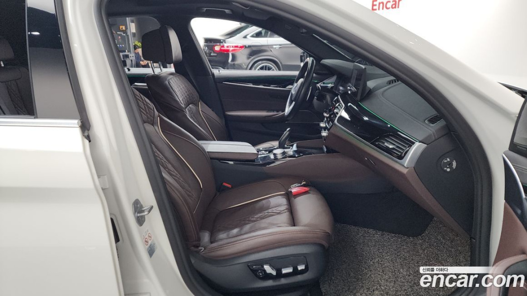 BMW 5-Series 530i M Sport Package, 2022