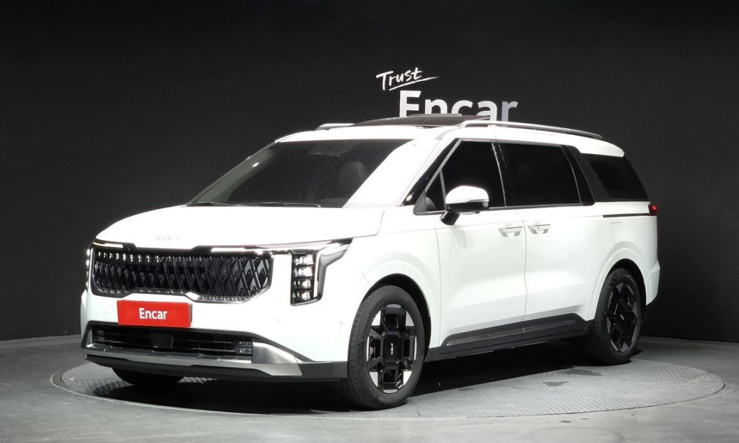 Kia Carnival 9-Seater Signature, 2025