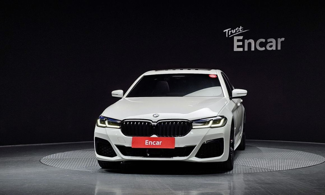 BMW 5-Series 530i M Sport Package, 2023