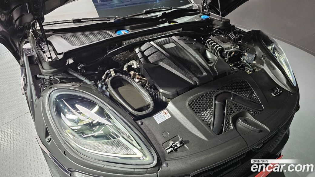 Porsche Macan 2.9 GTS, 2023