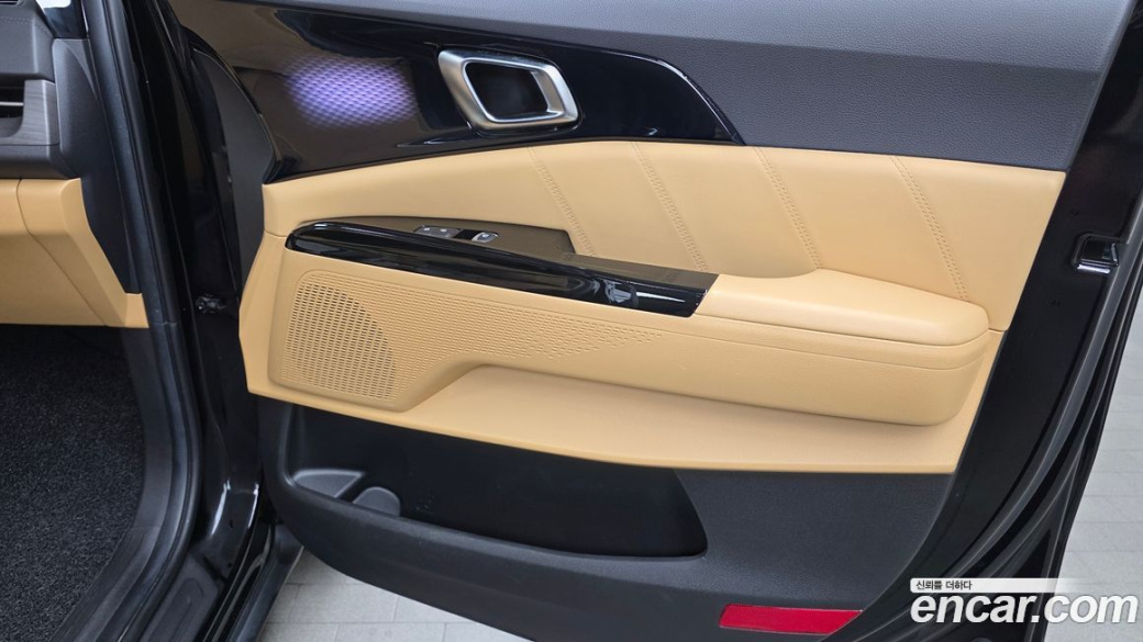 Kia Carnival 9-Seater Signature, 2023