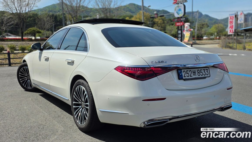 Mercedes-Benz S-Class S350 d, 2022