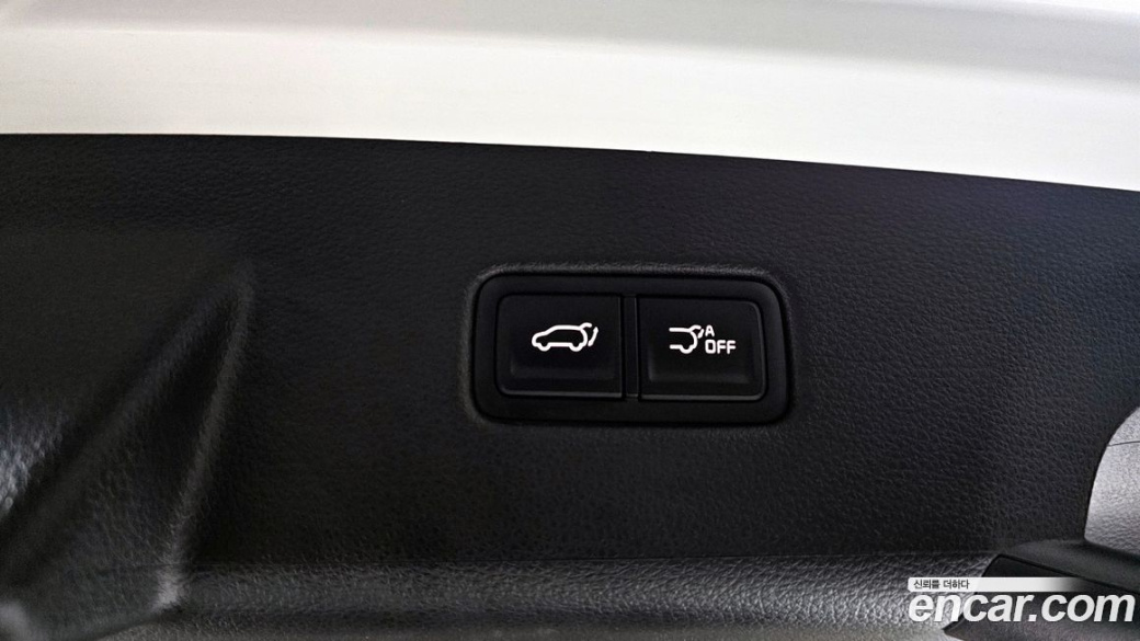 Kia Carnival 9-Seater Signature, 2023