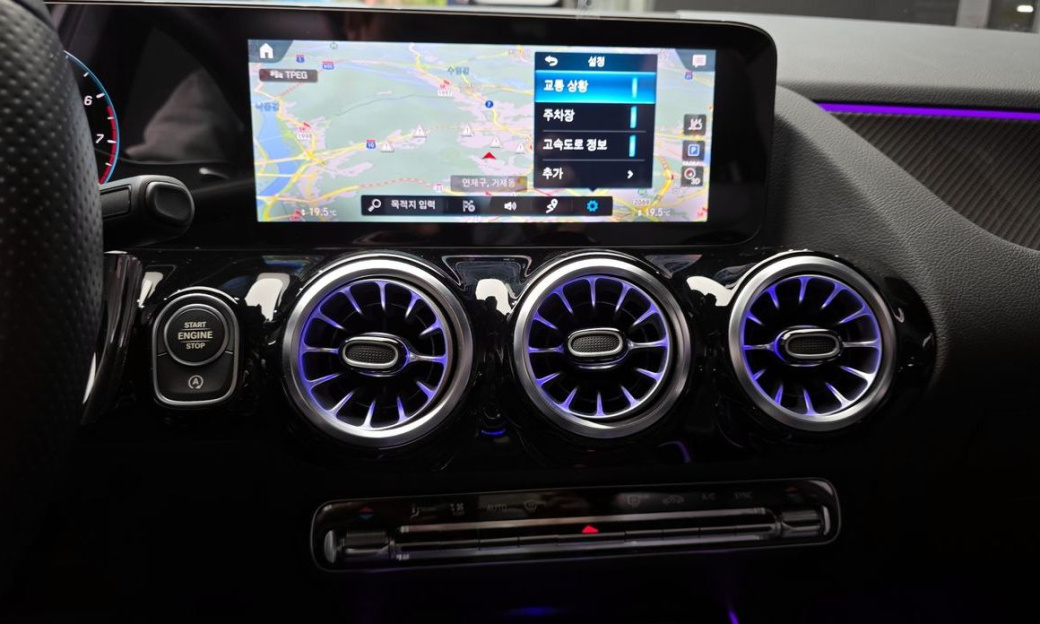 Mercedes-Benz GLA-Class GLA250 4MATIC, 2022
