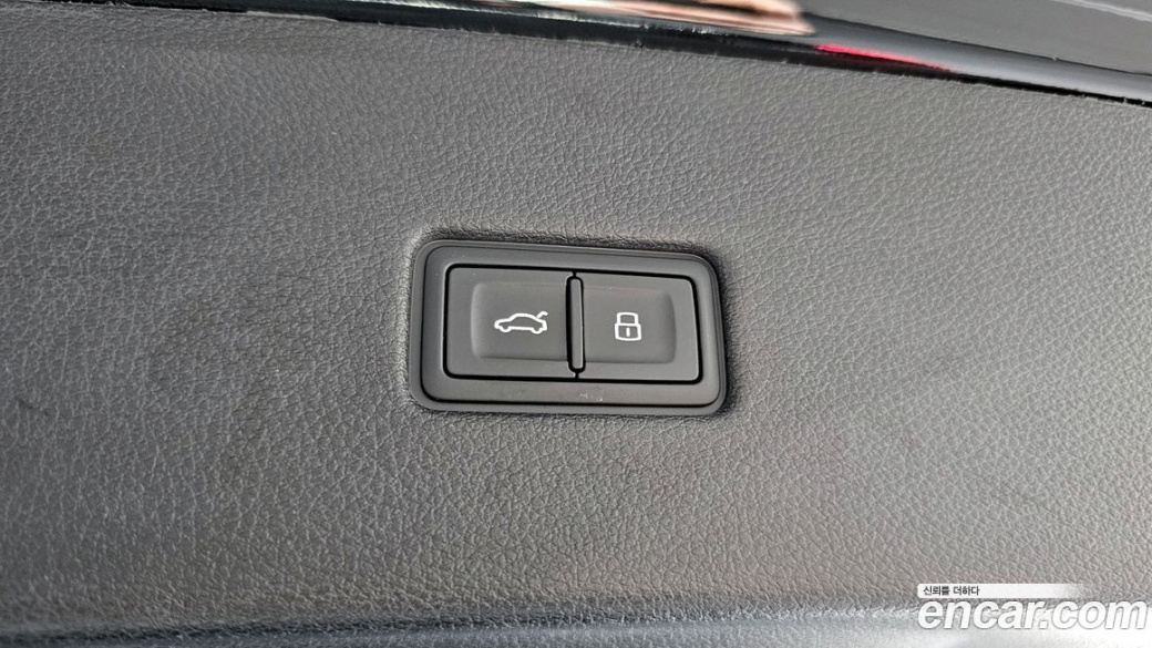 Audi Q8 45 TDI Quattro Premium, 2023