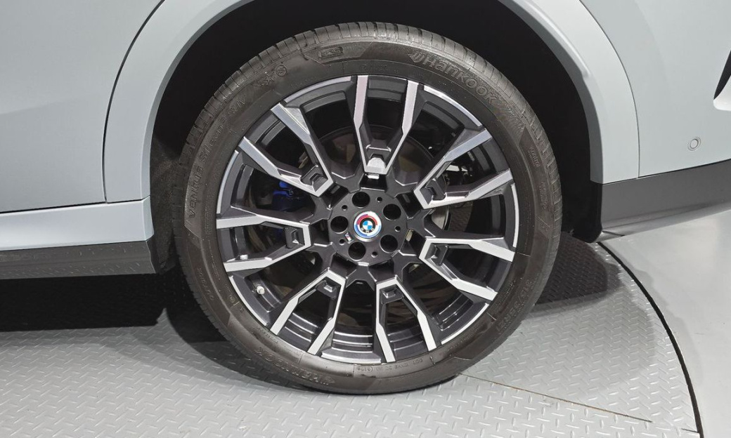 BMW X6 xDrive40i M Sport, 2024