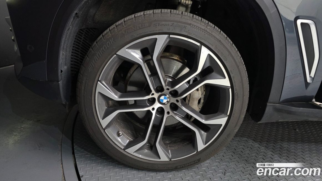 BMW X5 xDrive 30d xLine, 2022