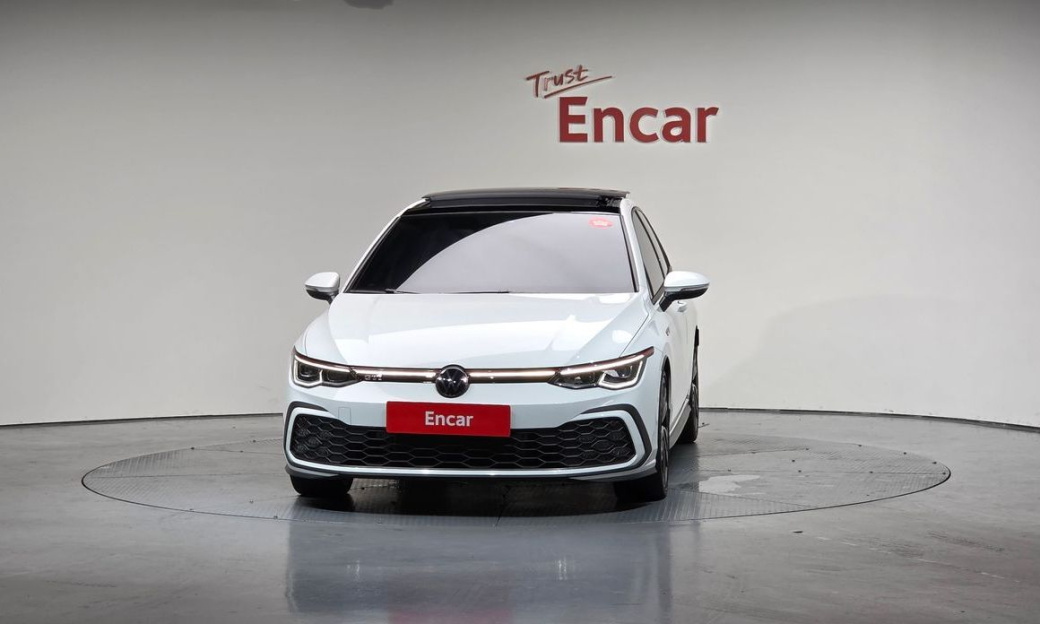 Volkswagen Golf 2.0 GTI, 2024