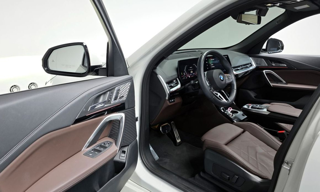 BMW X1 xDrive 20i M Sport, 2024