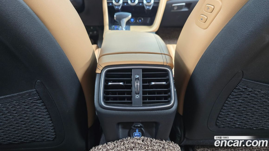 Genesis G70 Gasoline 2.0T 4WD, 2023