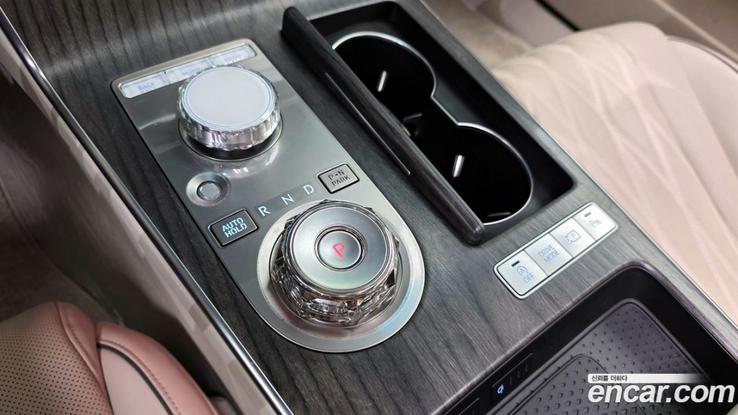 Genesis G80 Gasoline 2.5 Turbo 2WD, 2025