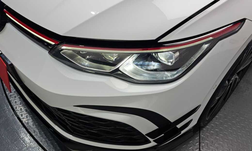 Volkswagen Golf 2.0 GTI, 2024