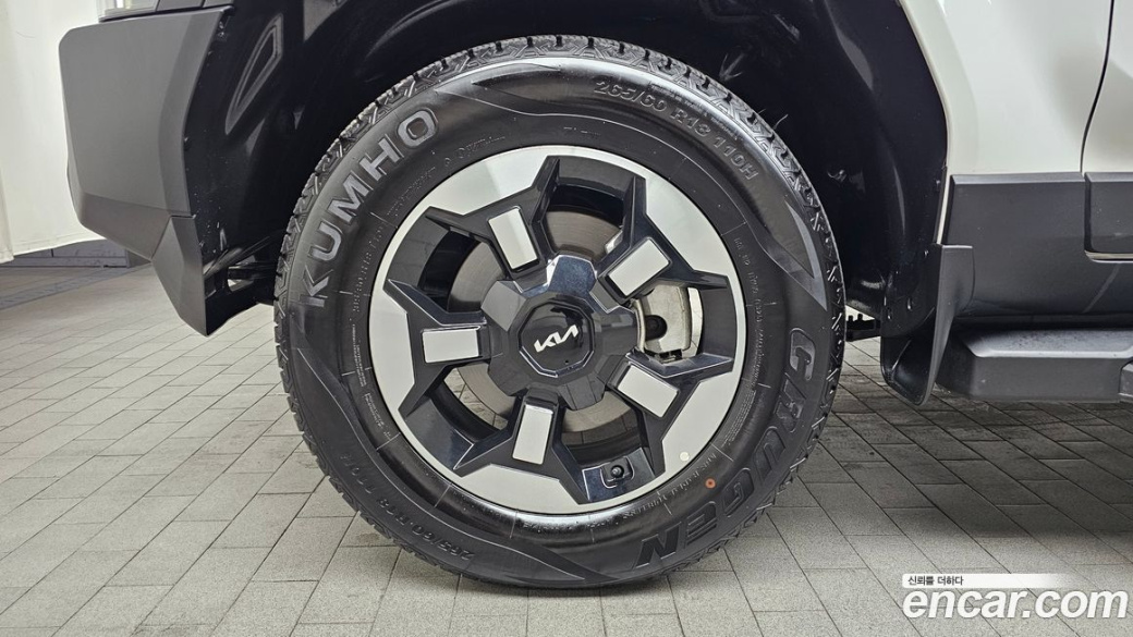 Kia Tasman 2.5T Gasoline 4WD, 2026
