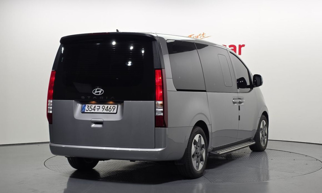 Hyundai Staria Tourer 9-Seater, 2025