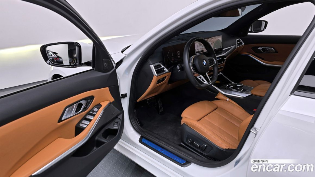 BMW 3-Series 320i M Sport, 2025