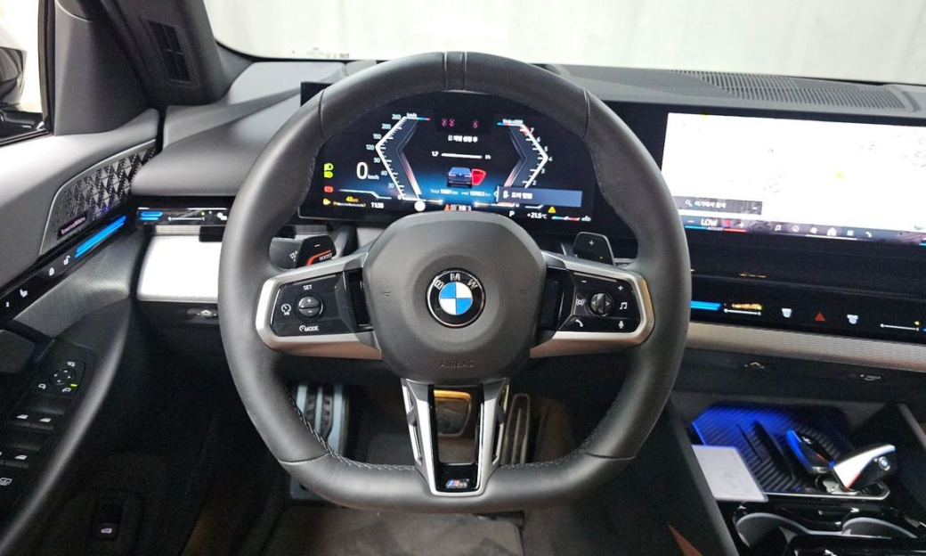 BMW 5-Series 530i xDrive M Sport, 2024