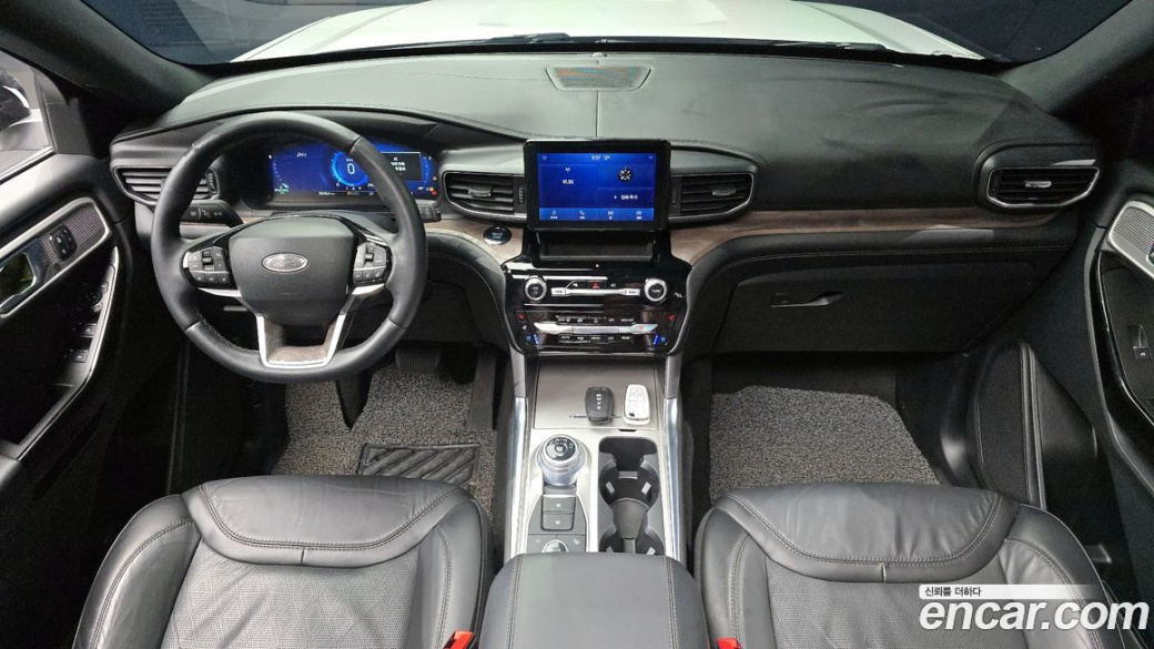 Ford Explorer 3.0 Platinum 4WD, 2022