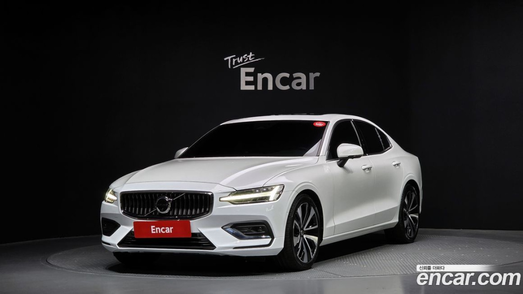 Volvo S60 B5 Ultimate Bright, 2024