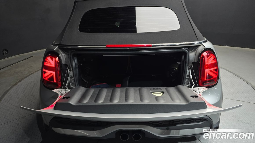 Mini Cooper Convertible Classic, 2024