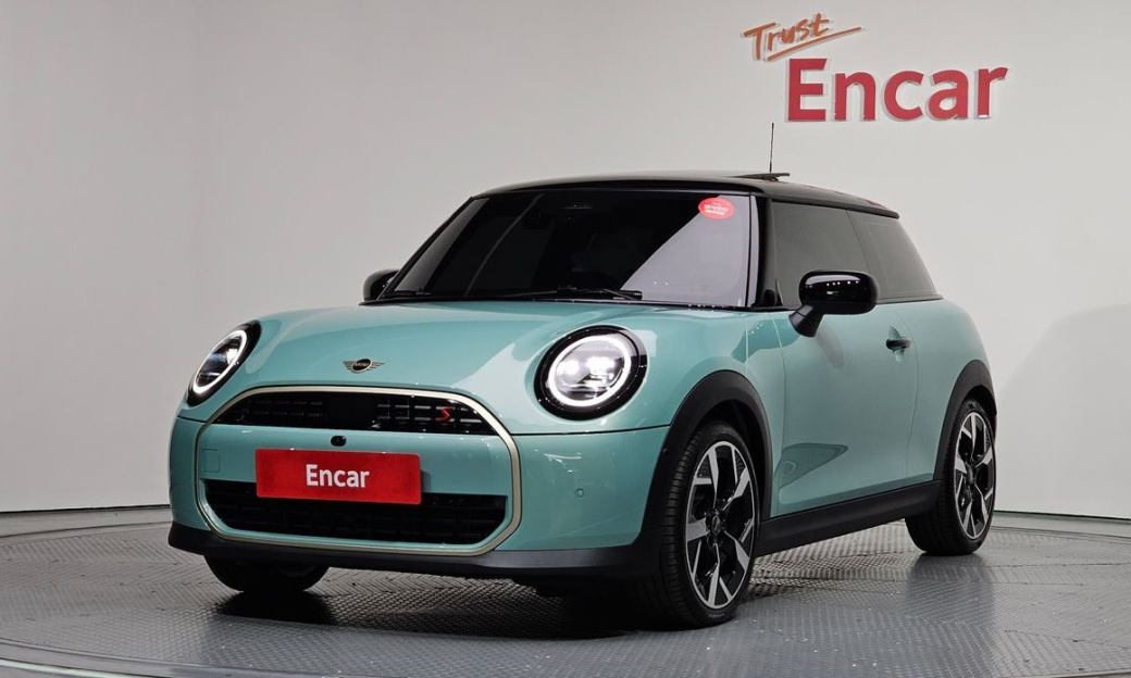 Mini Cooper Favoured, 2026
