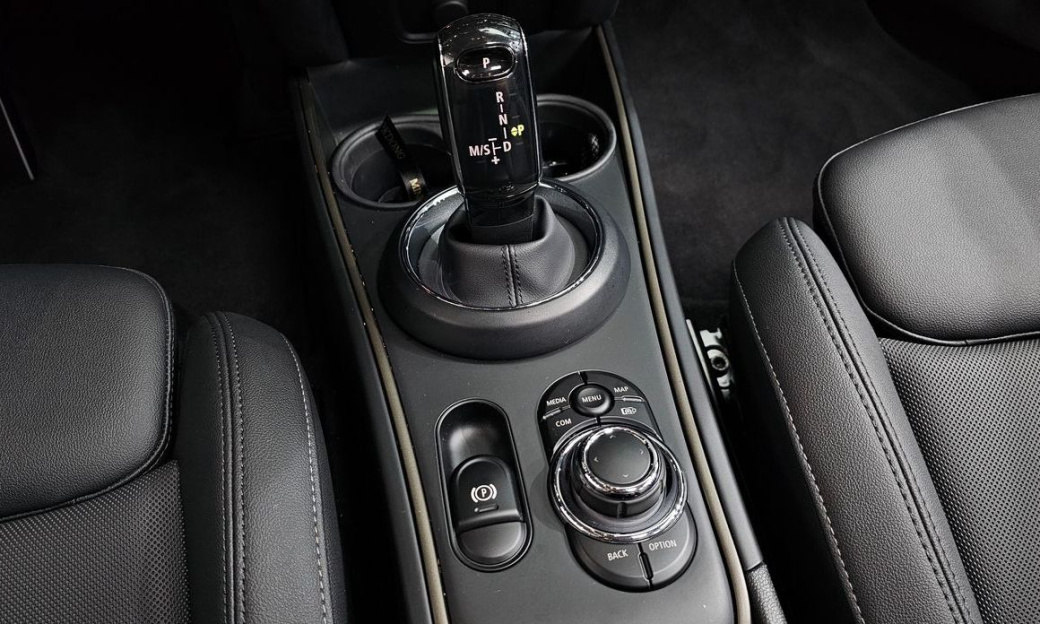 Mini Countryman Classic Plus Launch Pack, 2023