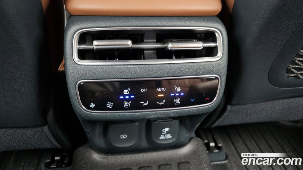 Genesis GV70 2.5T Gasoline AWD, 2025