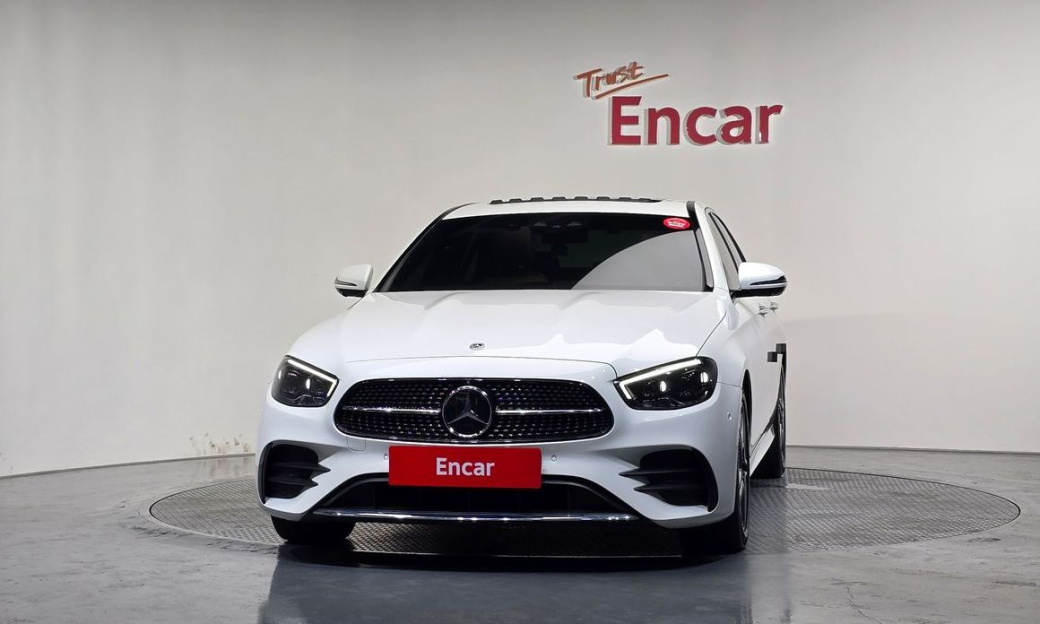 Mercedes-Benz E-Class E250 AMG Line, 2023