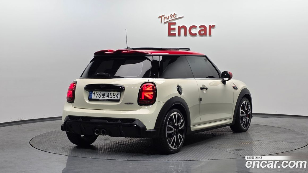 Mini Cooper JCW, 2023