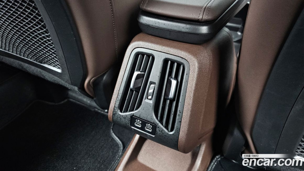 BMW 2-Series 218d Luxury, 2024