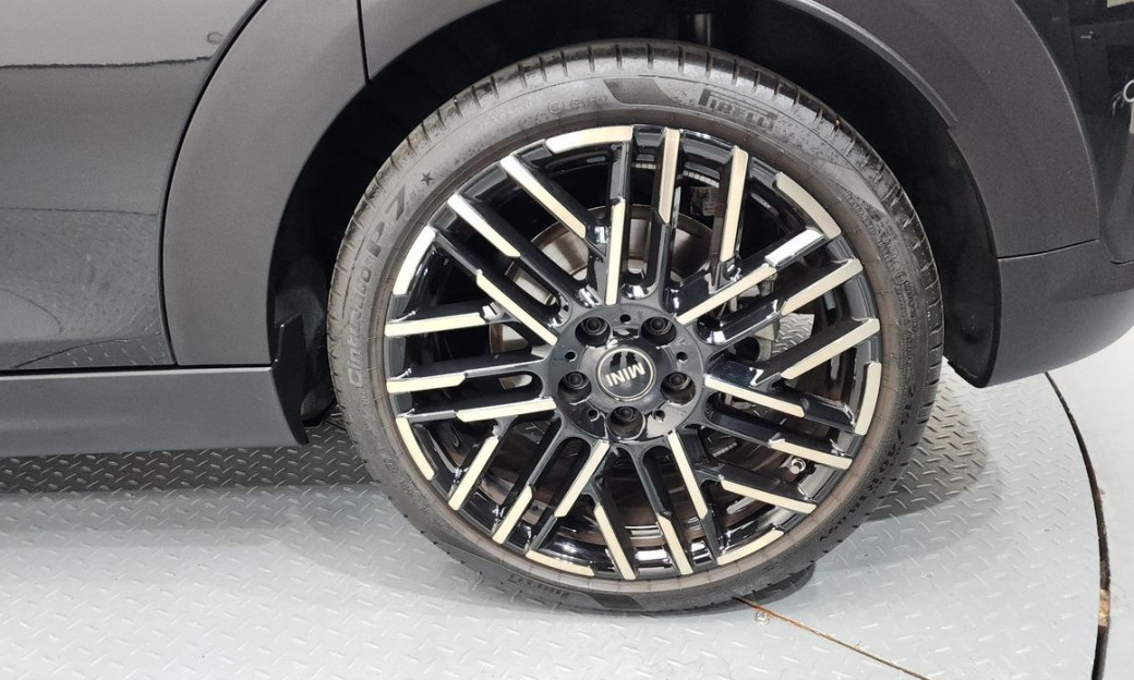Mini Cooper 5 Door Favoured, 2025