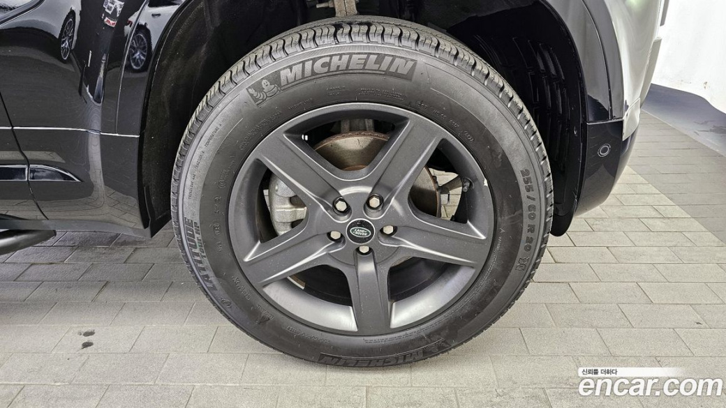 Land Rover Defender 110 P300 X-Dynamic SE, 2023