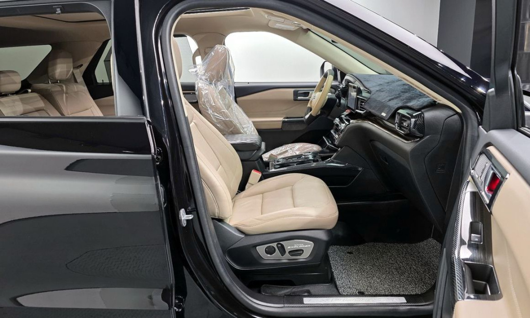 Ford Explorer 2.3 LimIted 4WD, 2022