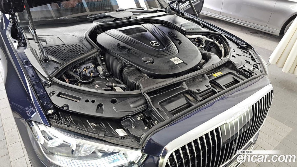 Mercedes-Benz S-Class Maybach S680 4MATIC, 2022