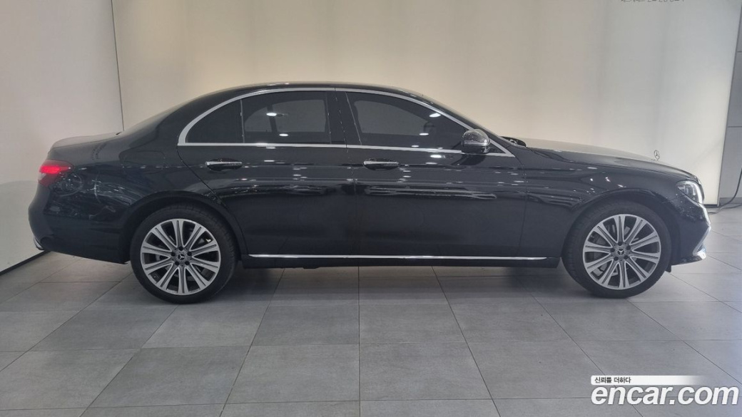 Mercedes-Benz E-Class E350 4MATIC Exclusive, 2023